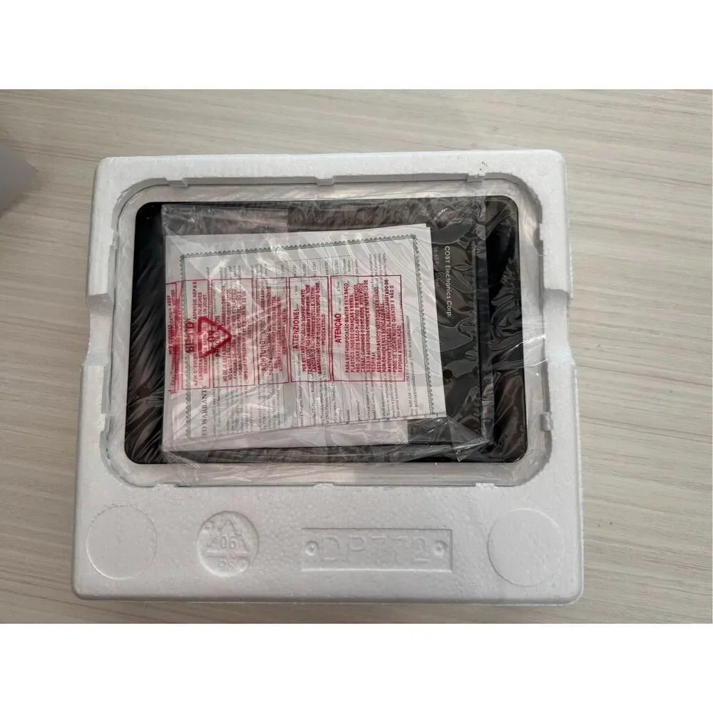 COBY 7 WIDESCREEN DIGITAL PHOTO FRAME with MP3 PLAYER